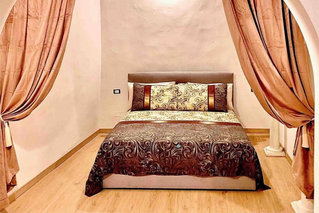 Lovely And Cozy In The Position * Florencia